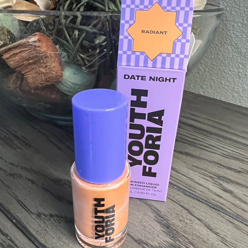 Youth Foria Date Night Sun-kissed Liquid Skin Enhancer
